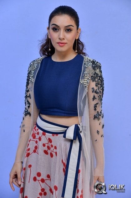 Hansika-at-Luckkunnodu-Movie-Promotions